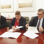 Políticas Agrarias y CTAEX firman un convenio para mejorar la Red de Asesoramiento a la Fertilización en Extremadura